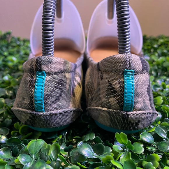 🔥 TIEKS BY GAVRIELI CAMO BALLET FLATS WOMENS SIZE 7 - Picture 4 of 8